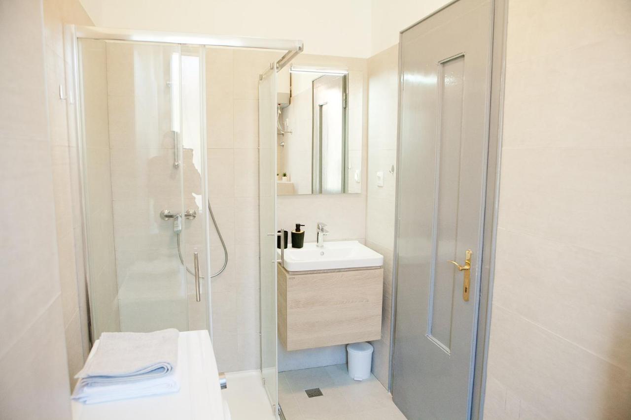 Apartment Mila Задар Екстериор снимка