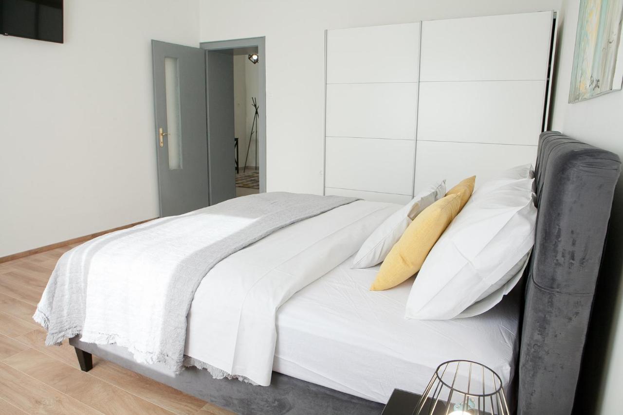 Apartment Mila Задар Екстериор снимка