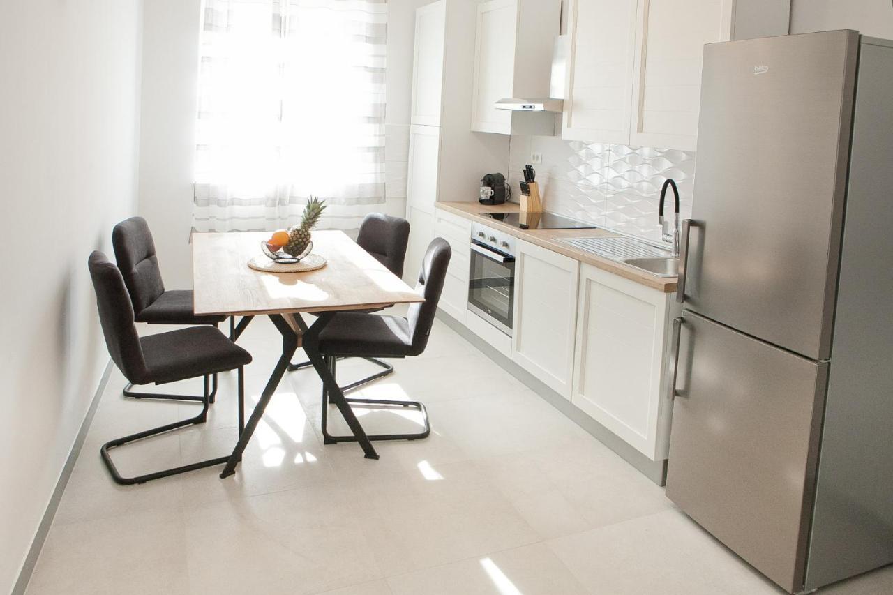 Apartment Mila Задар Екстериор снимка